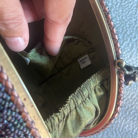 MARY FRANCES BEADED Peacock Feather HARD SHELL SHOULDER HANDBAG/PURSE - Picture 9 of 13